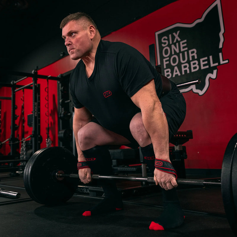 SBD Figure 8 Lifting Straps Black Red in Action